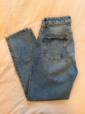 Classic High-Rise Blue Denim Tapered Ankle Length Jeans